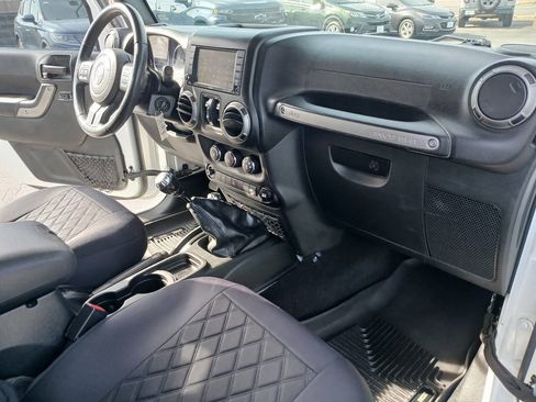 Used 2017 Jeep Wrangler Unlimited Sport w/ Quick Order Package 23S image 12