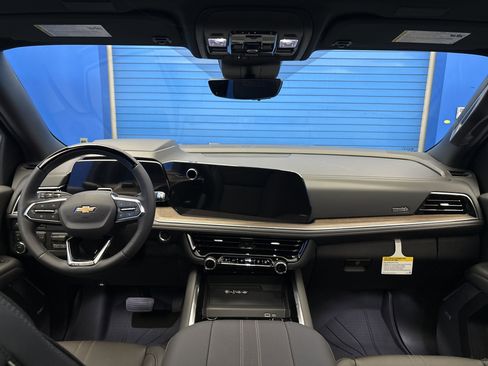 New 2026 Chevrolet Suburban High Country w/ Sun And Tow Package image 31