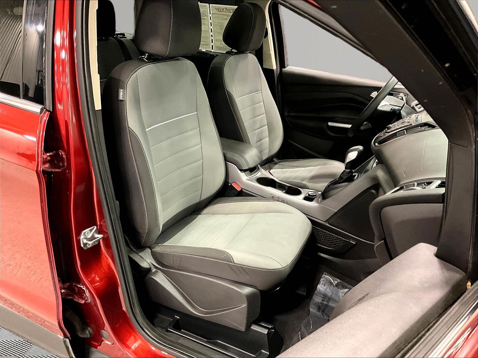 Used 2015 Ford Escape SE AWD/4WD image 30