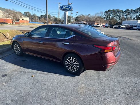 Used 2023 Nissan Altima 2.5 SV image 17