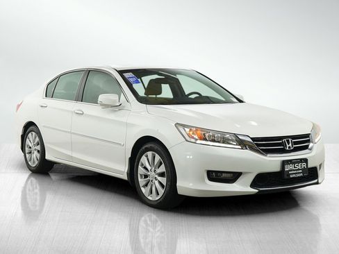 Used 2014 Honda Accord Touring image 7
