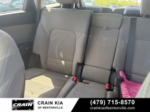 Used 2018 Hyundai Santa Fe SE w/ Cargo Package FWD image 15