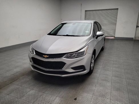 Used 2018 Chevrolet Cruze LS FWD image 15