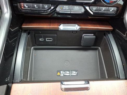 Used 2023 GMC Yukon XL Denali Ultimate image 35