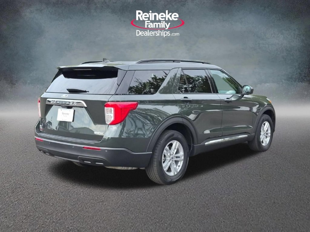 Used 2023 Ford Explorer XLT AWD/4WD image 6