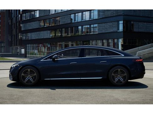 Used 2023 Mercedes-Benz EQS 580 4MATIC Sedan image 34