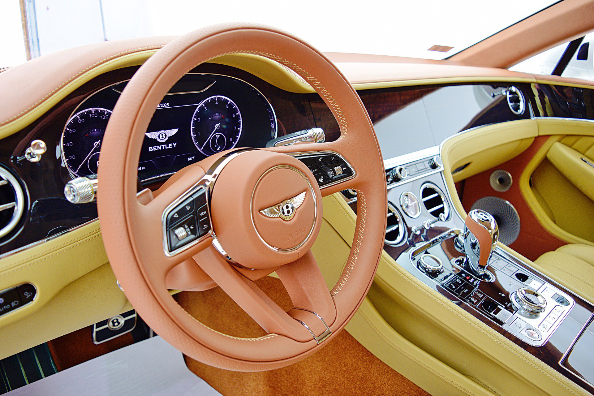 Used 2024 Bentley Continental GT AWD/4WD image 22
