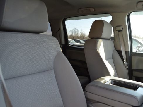 Used 2016 Chevrolet Silverado 2500 W/T image 16