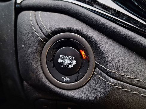 Used 2021 Dodge Durango Citadel image 28