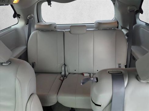 Used 2013 Toyota Sienna XLE w/ Entertainment Pkg image 22