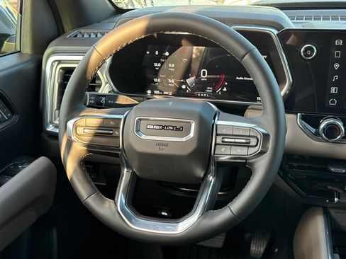 Used 2026 GMC Canyon Denali AWD/4WD image 26