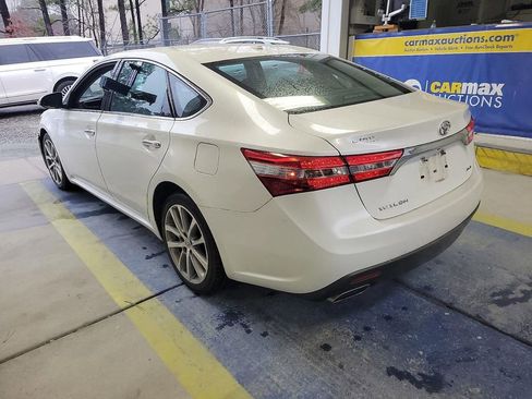 Used 2014 Toyota Avalon XLE Touring image 4