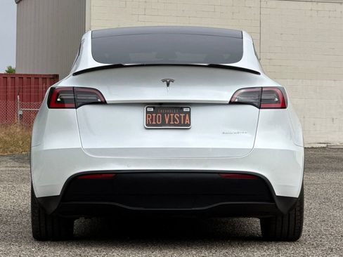 Used 2021 Tesla Model Y Long Range AWD/4WD image 5