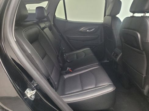 Used 2024 GMC Terrain SLT image 19