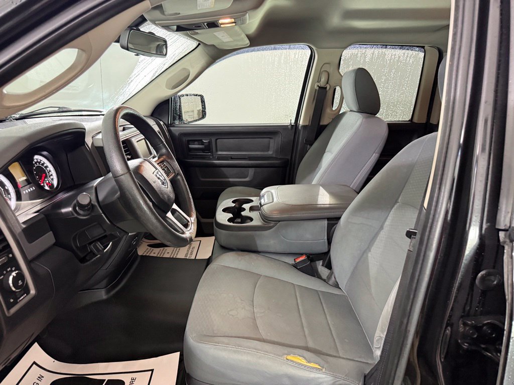 Used 2016 RAM 1500 Express AWD/4WD image 10