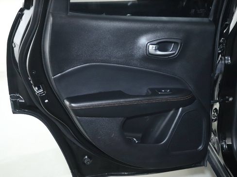 Used 2018 Jeep Compass Limited w/ Safe & Security Group AWD/4WD image 11