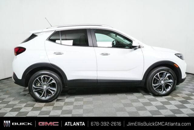 Certified 2022 Buick Encore GX Select FWD image 2