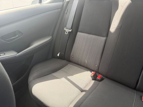 Used 2025 Nissan Sentra SV image 37