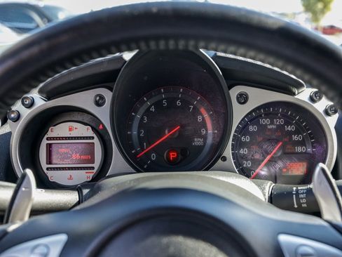 Used 2010 Nissan 370Z Coupe image 26