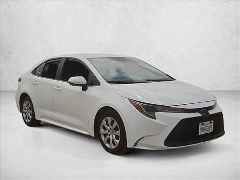 Used 2024 Toyota Corolla LE FWD image 3