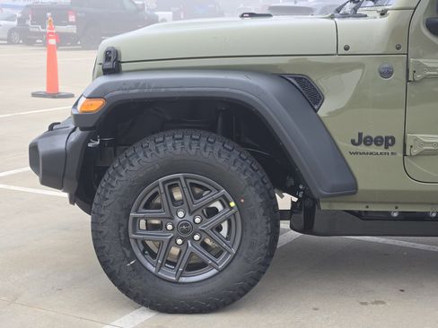 New 2026 Jeep Wrangler Sport AWD/4WD image 5