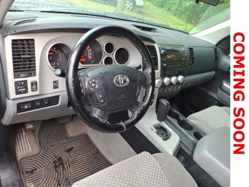 Used 2010 Toyota Tundra 4x4 Double Cab image 10