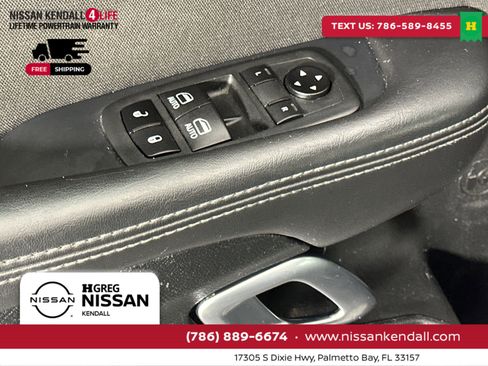 Used 2020 Dodge Challenger SXT w/ Blacktop Package image 17