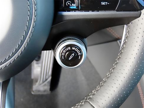 New 2025 Maserati Grecale Folgore image 44