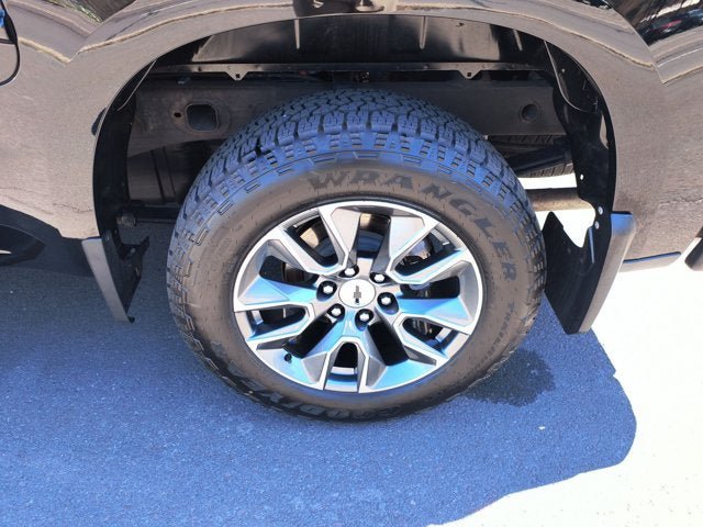 Used 2024 Chevrolet Silverado 1500 RST w/ Z71 Off-Road Package AWD/4WD image 30