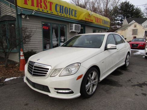 Used 2012 Mercedes-Benz E 350 E350 4MATIC Sedan w/ Premium 1 Pkg image 9