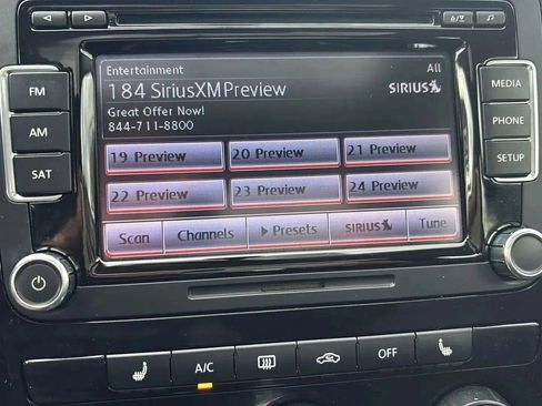 Used 2014 Volkswagen Passat TDI SE image 42