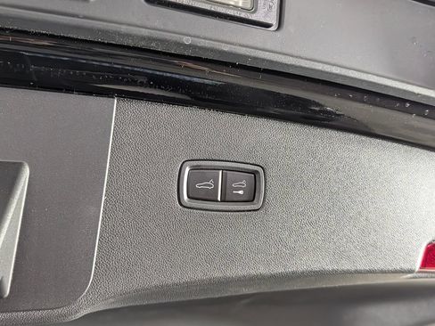 New 2026 Porsche Cayenne Coupe AWD/4WD image 18