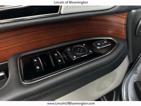 Used 2023 Lincoln Navigator L Reserve w/ Equipment Group 201A image 21