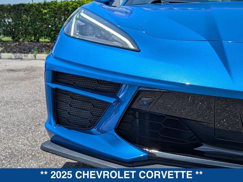 Used 2025 Chevrolet Corvette Stingray Preferred Cpe w/ Z51 Performance Package RWD image 11