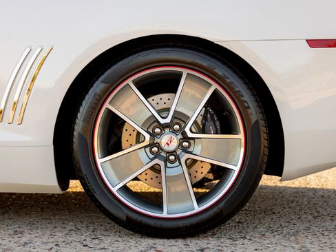 Used 2010 Chevrolet Camaro SS w/ RS Package image 33