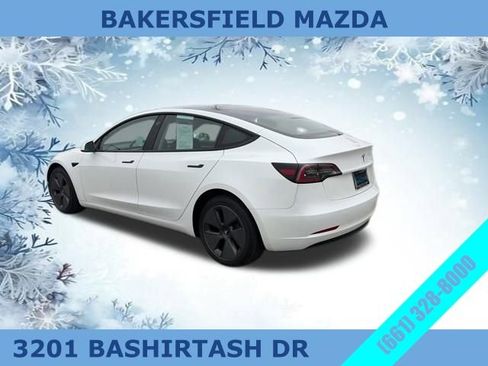 Used 2023 Tesla Model 3 Standard Range image 3