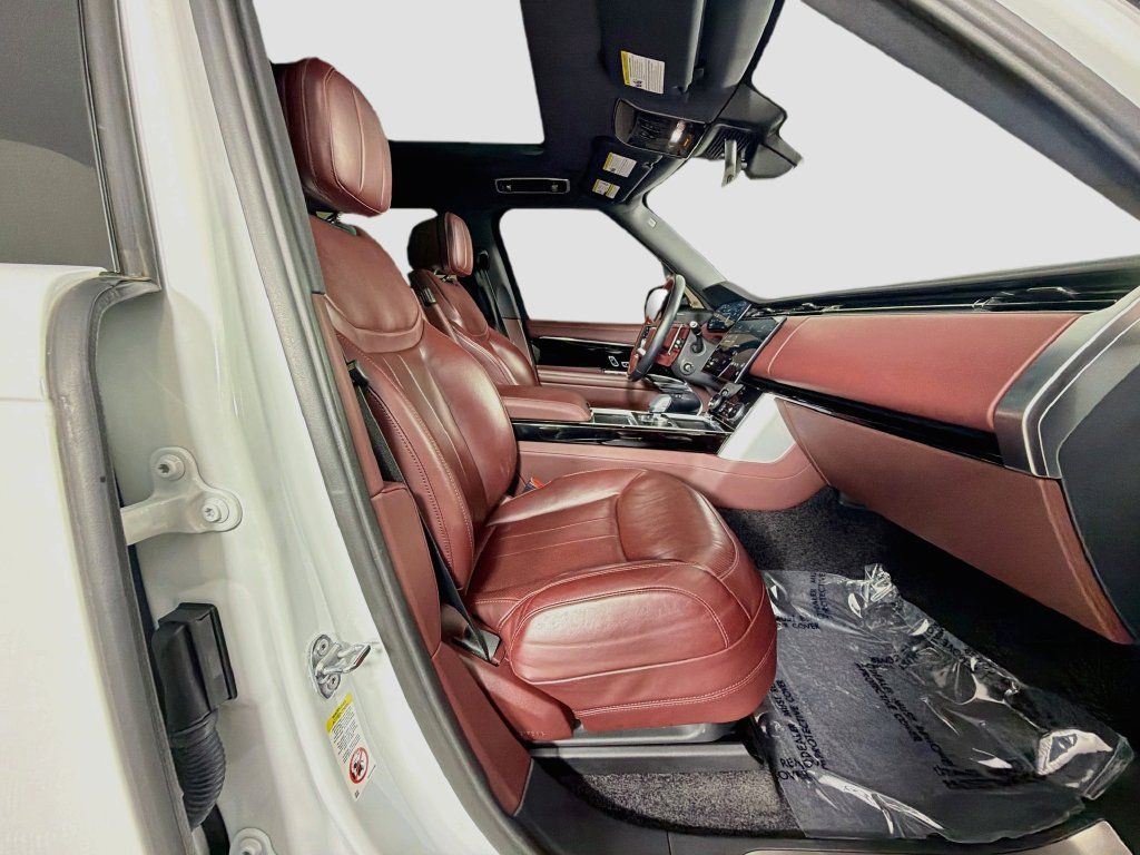 Certified 2023 Land Rover Range Rover SE AWD/4WD image 31