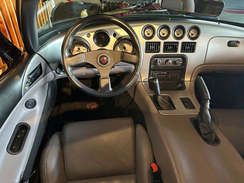 Used 1995 Dodge Viper RT/10 image 7