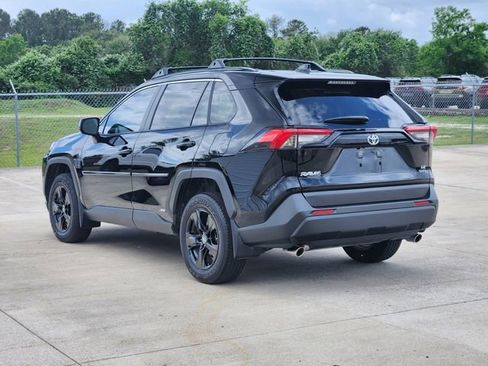 Used 2025 Toyota RAV4 LE image 5