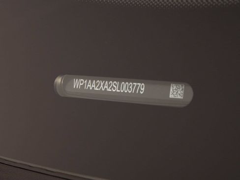 New 2025 Porsche Macan 4 Electric image 39