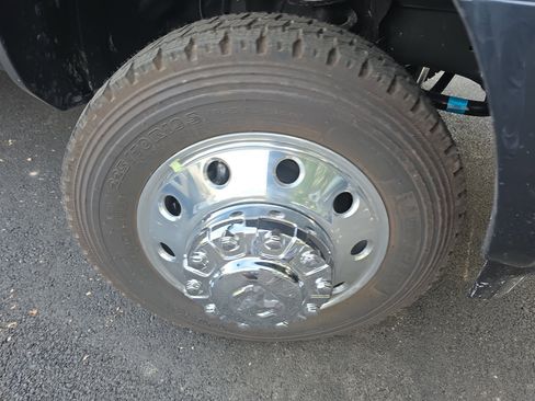 New 2026 RAM 5500 4x4 Crew Cab image 26