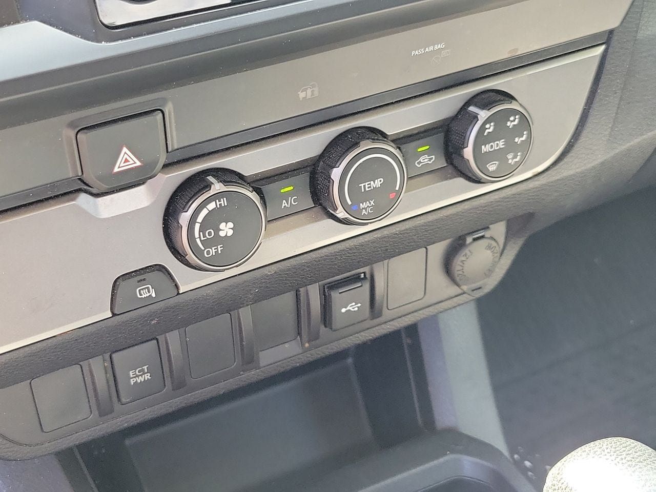 Used 2022 Toyota Tacoma SR RWD image 21