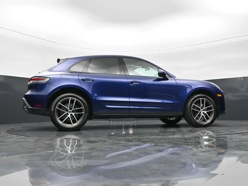 Certified 2026 Porsche Macan AWD/4WD image 40