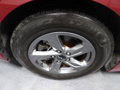 Used 2022 Kia K5 LXS image 24