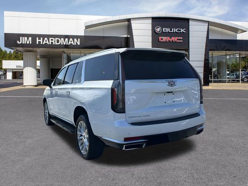 Used 2022 Cadillac Escalade ESV Premium Luxury image 5