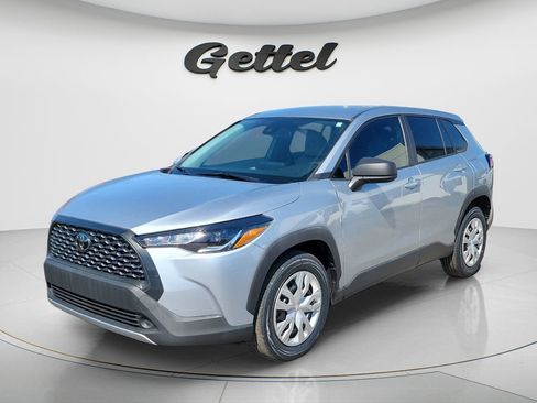 Used 2022 Toyota Corolla Cross L image 1
