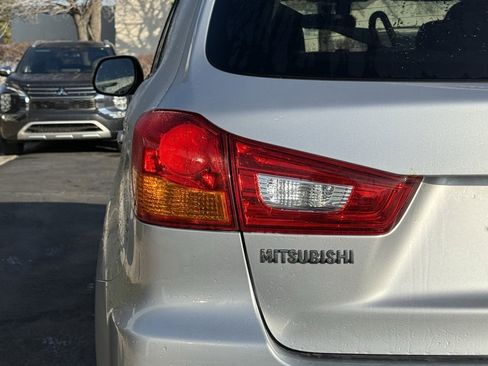 Used 2011 Mitsubishi Outlander Sport SE image 33