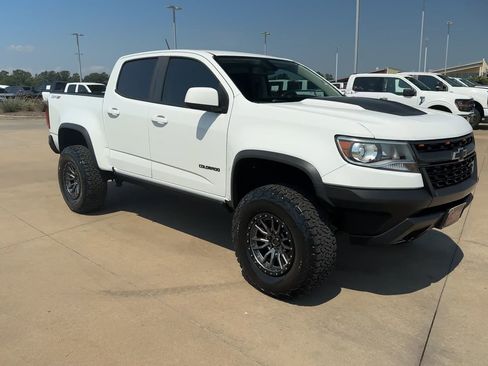 Used 2019 Chevrolet Colorado ZR2 image 3