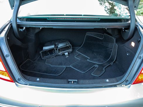 Used 2009 Mercedes-Benz C 300 Sedan image 33