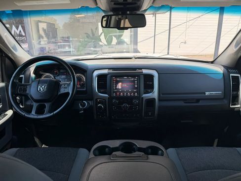 Used 2019 RAM 1500 Big Horn AWD/4WD image 30